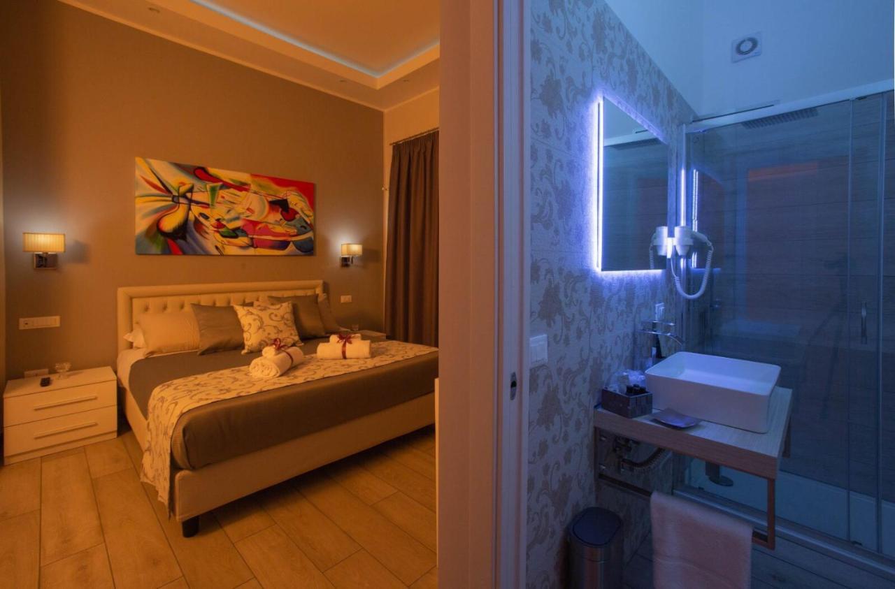 カゼルタ Royal Gardens Bed & Breakfast エクステリア 写真